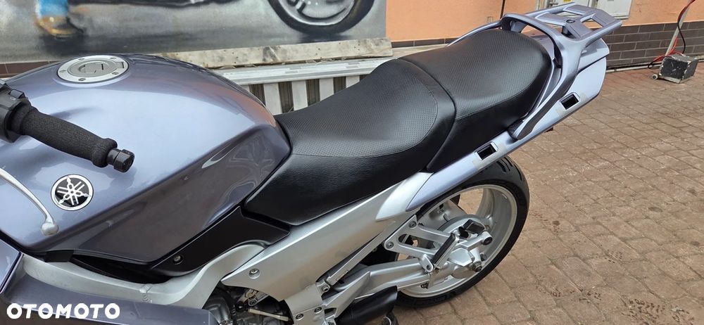 Yamaha FJR - 9