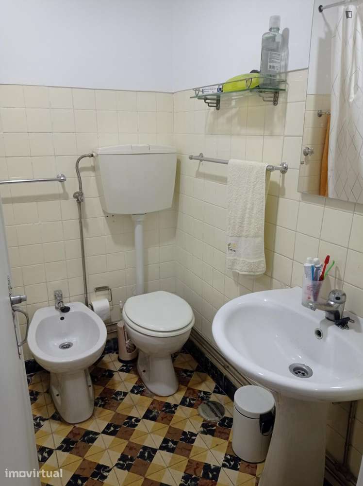 Quarto - localizado em  Coimbra - Grande imagem: 4/18