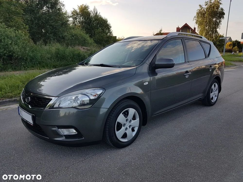 Kia Ceed 1.4 CVVT Dream-Team Edition - 15