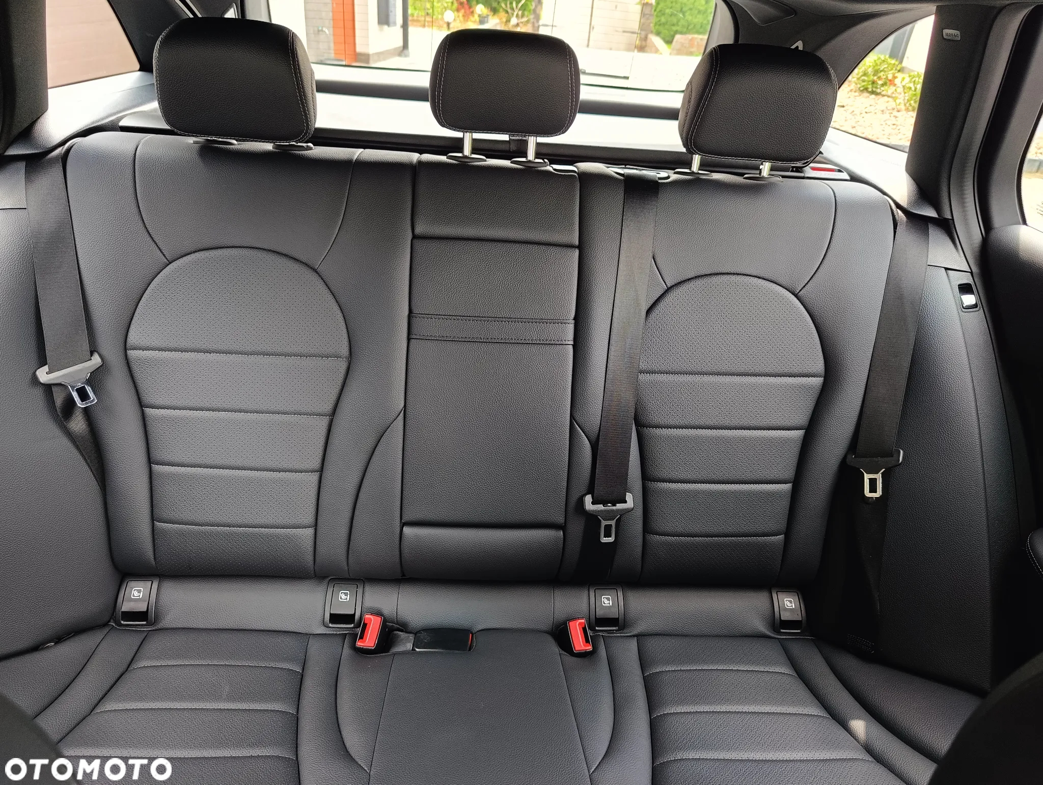 Mercedes-Benz Klasa C 200 4-Matic 9G-TRONIC - 21
