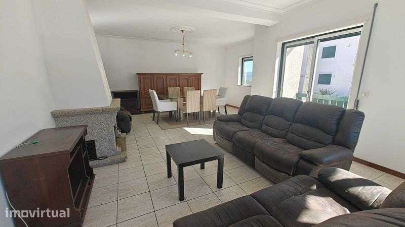 Apartamento T4 Duplex com Jardim para Arrendar em São Pedro do Sul - Grande imagem: 2/12