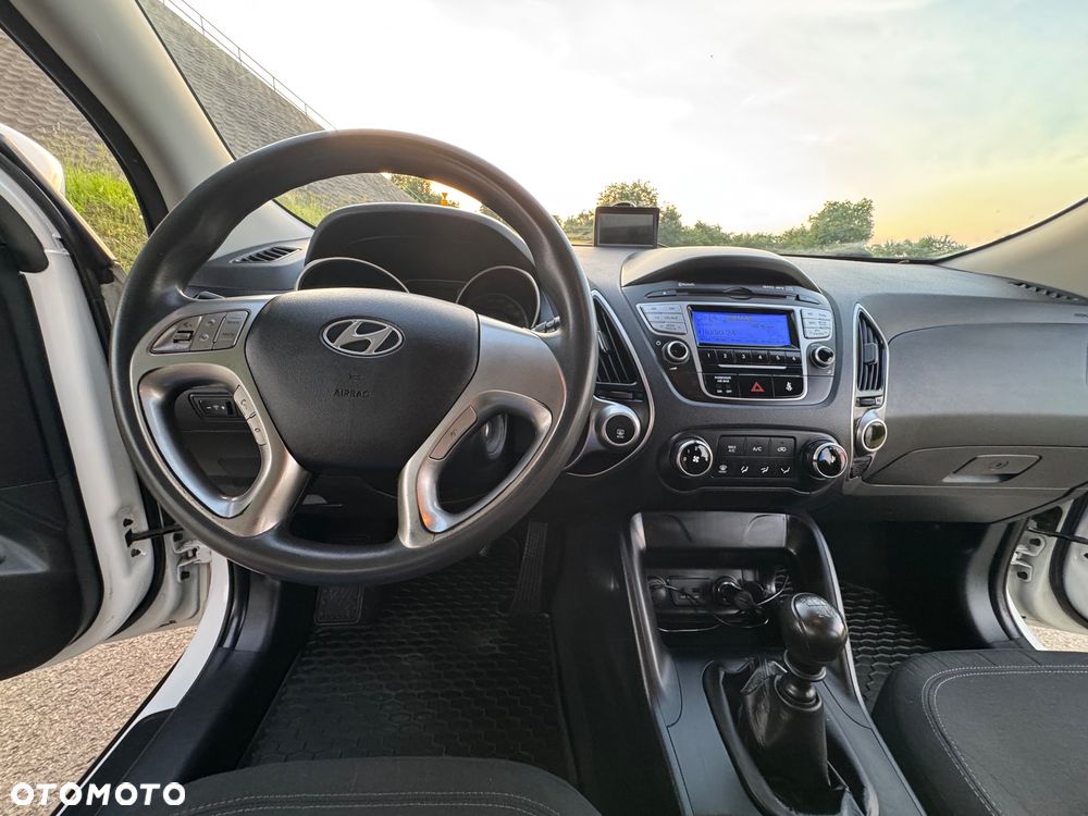 Hyundai ix35 1.6 2WD Fifa World Cup Edition - 31