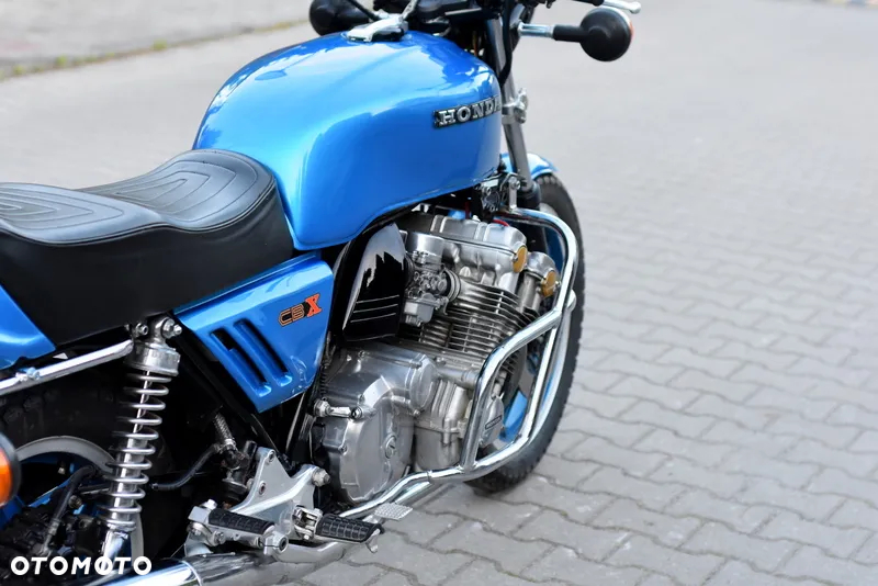 Honda CBX - 16