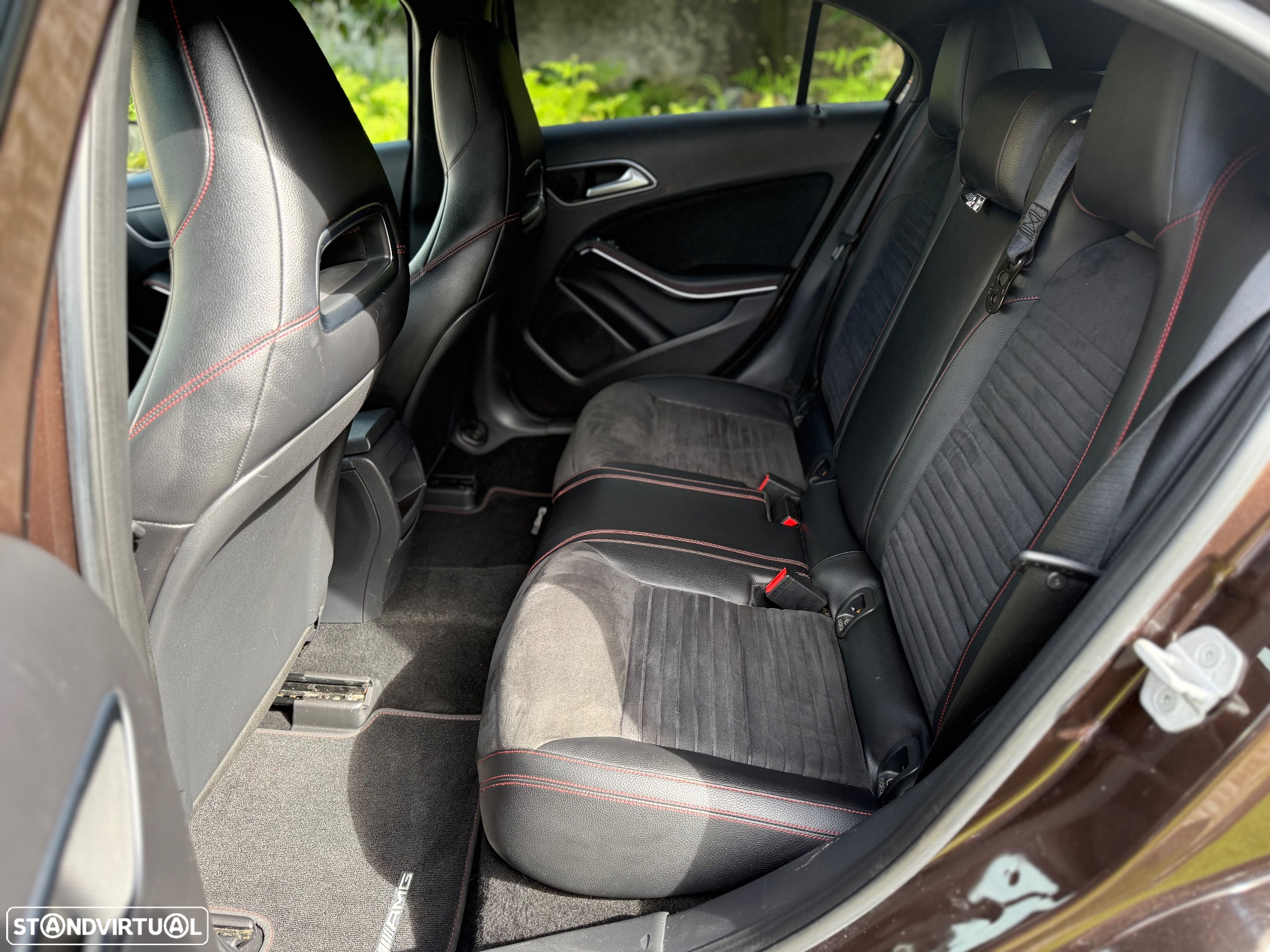 Mercedes-Benz A 200 d 7G-DCT AMG Line - 10