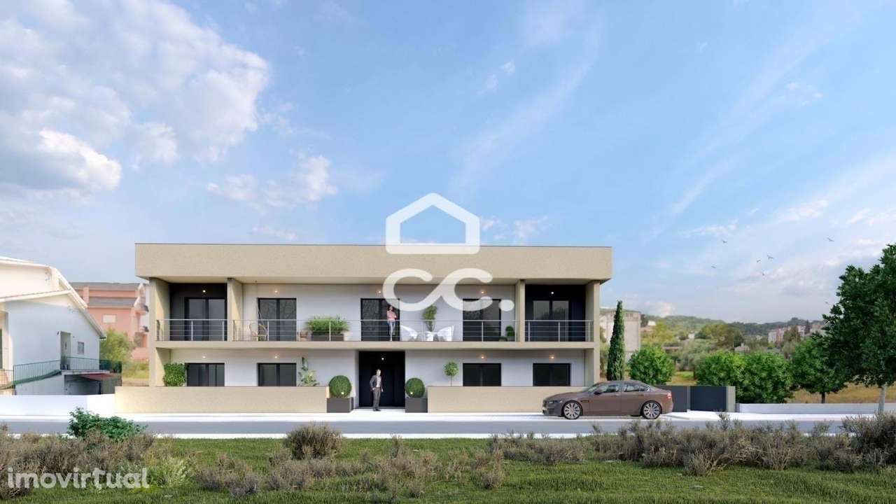 Apartamento T0 novo em construção, com possibilidade de transformar em - Grande imagem: 2/14