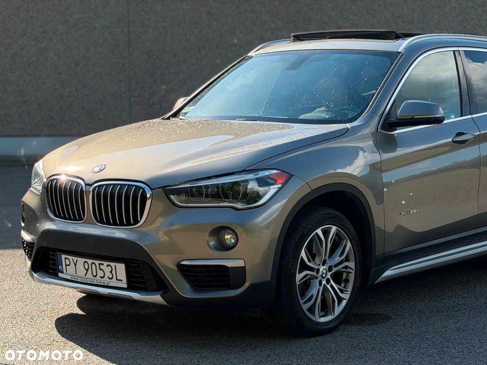 BMW X1 xDrive28i Sport Line - 3