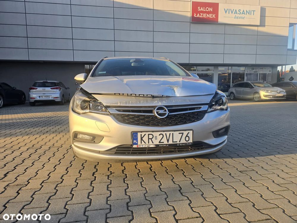 Opel Astra 1.6 D (CDTI) Start/Stop Business - 2