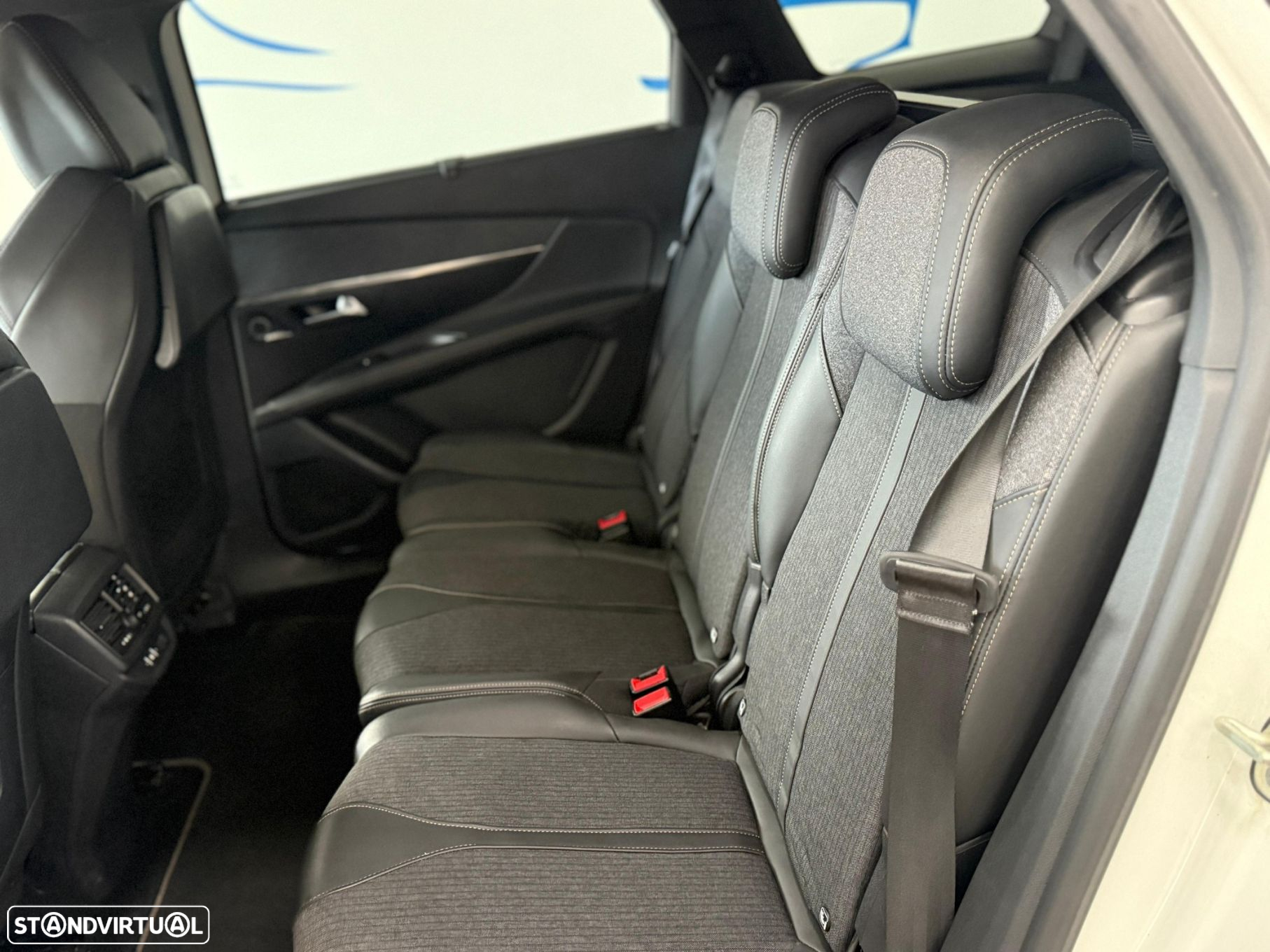 Peugeot 5008 1.5 BlueHDi GT Line EAT8 - 6