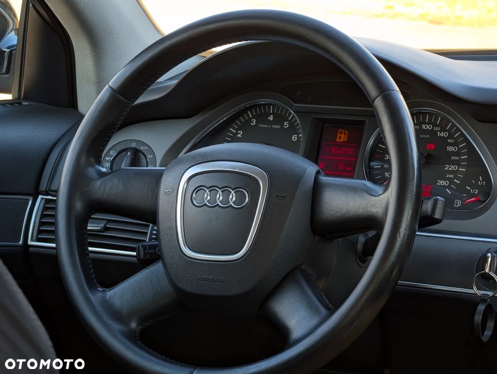Audi A6 Limousine 2.4 - 21