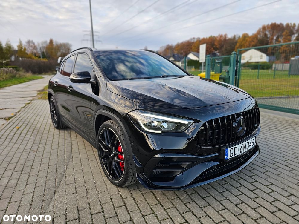 Mercedes-Benz GLA - 8