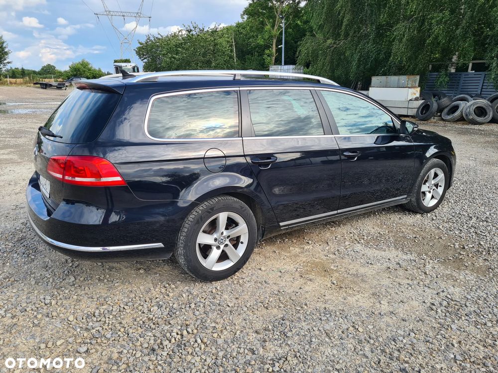 Volkswagen Passat 1.6 TDI Comfortline - 9