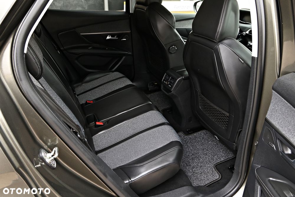 Peugeot 3008 BlueHDi 180 Stop & Start EAT8 GT - 33