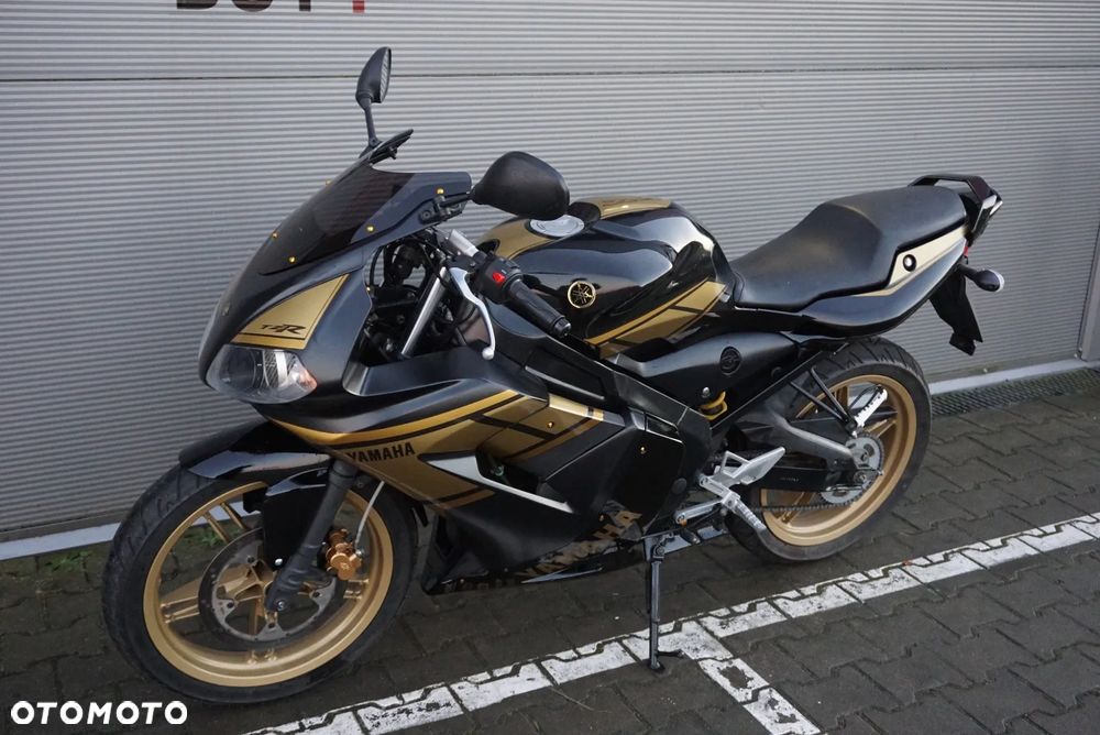 Yamaha TZR - 12