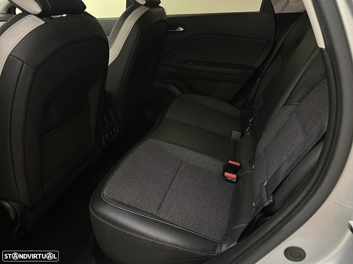 Renault Captur 1.0 TCe Exclusive - 22
