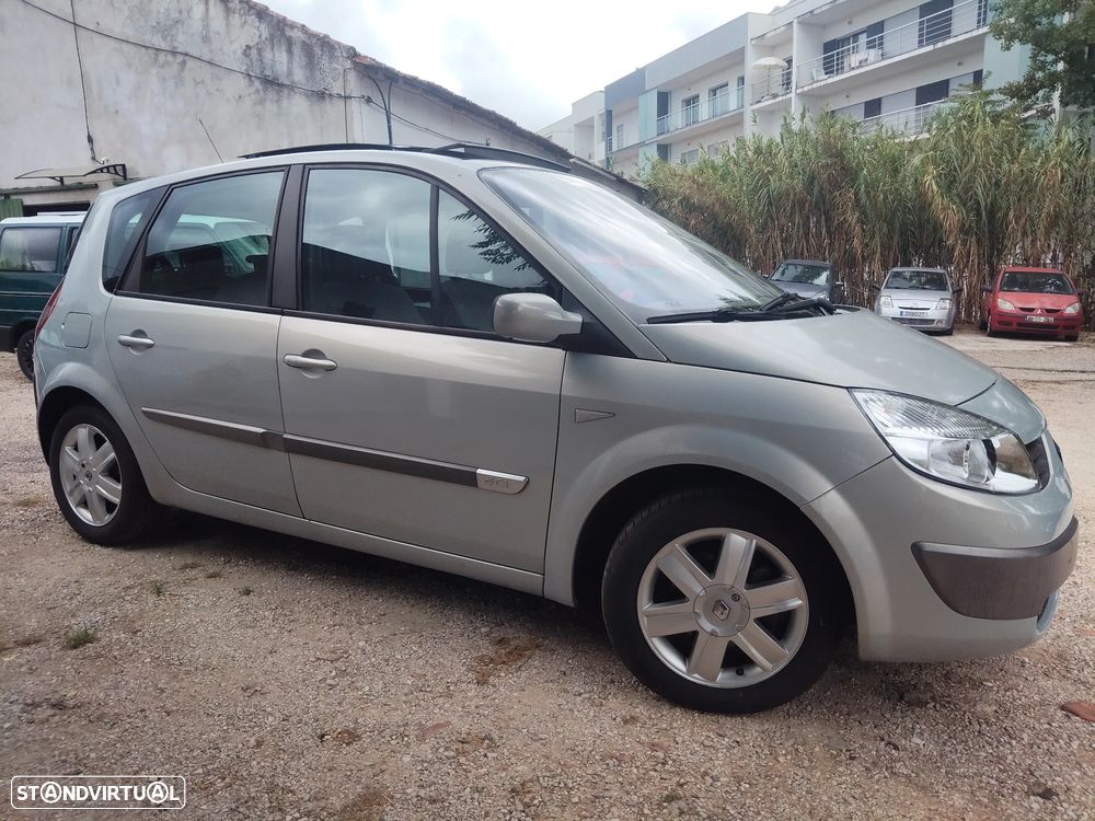 Renault Scénic 1.5 dCi Confort Dynamique - 4