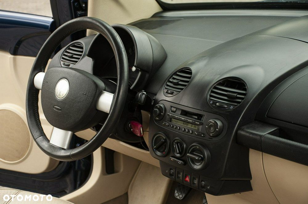 Volkswagen New Beetle 2.0 Freestyle - 23