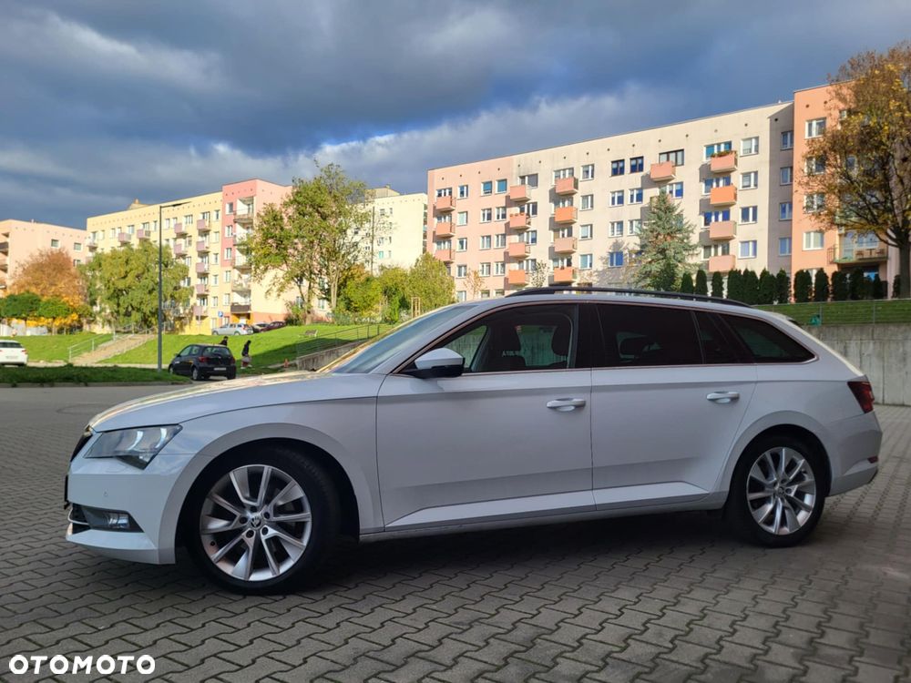 Skoda Superb 2.0 TDI Active DSG - 13