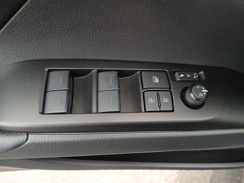 Toyota Camry 2.5 Hybrid Comfort CVT - 40