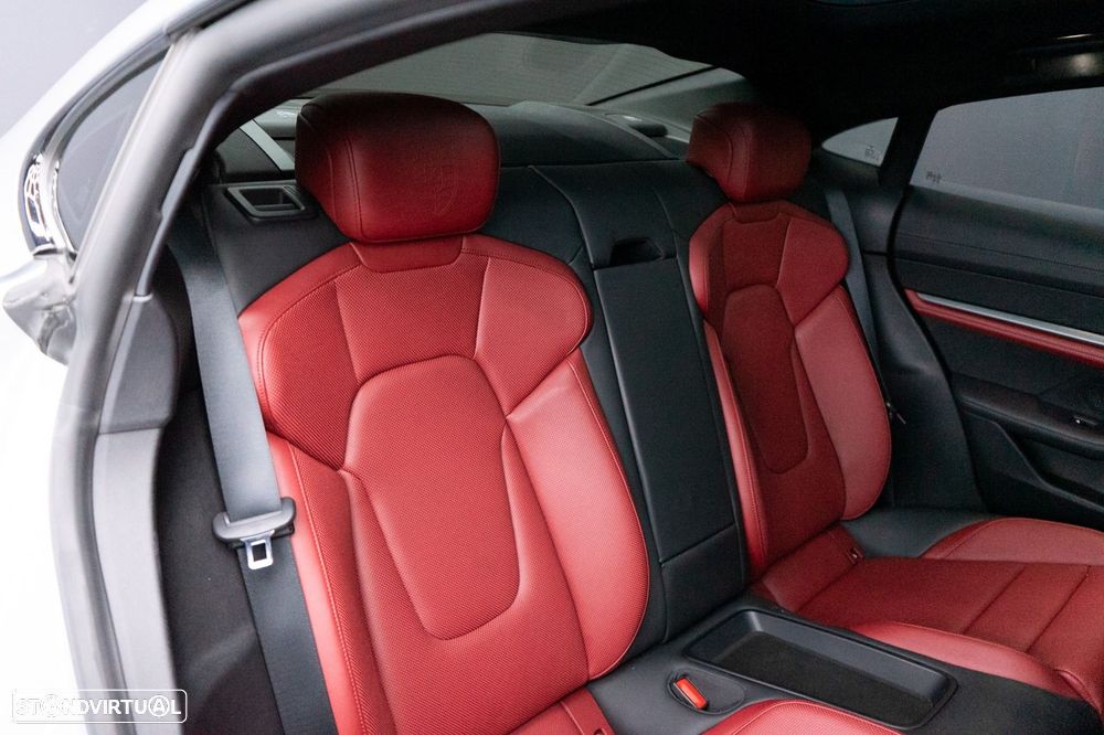 Porsche Taycan 4S - 8