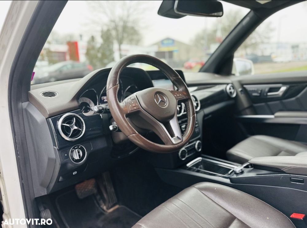 Mercedes-Benz GLK 250 CDI DPF 4Matic BlueEFFICIENCY 7G-TRONIC SPORT EDITION - 13