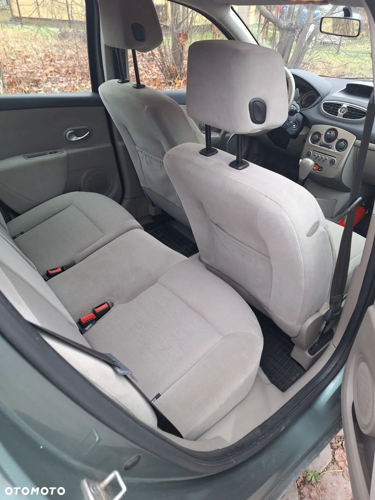 Renault Clio 1.6 16V Dynamique - 13