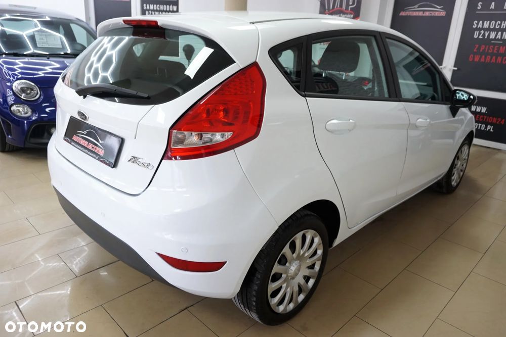 Ford Fiesta 1.4 Champions Edition - 9