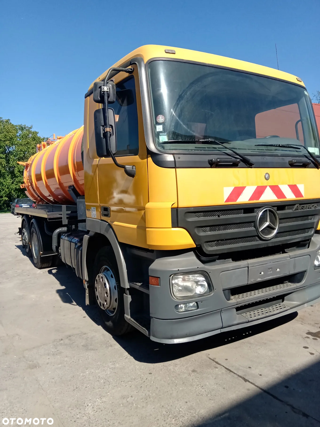 Mercedes-Benz Actros - 3