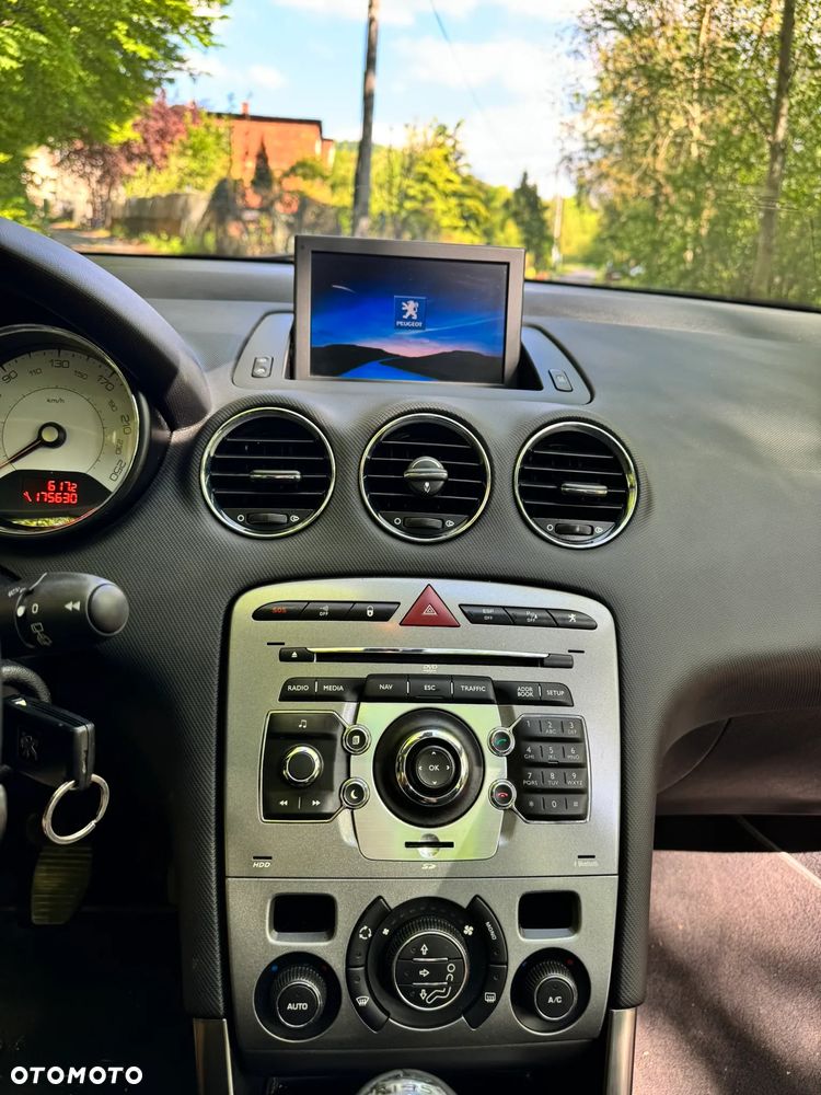 Peugeot 308 1.6 Premium Plus - 10