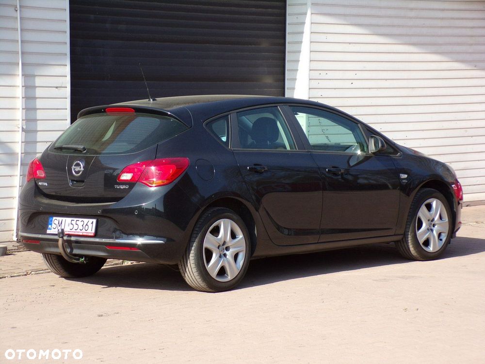 Opel Astra - 11