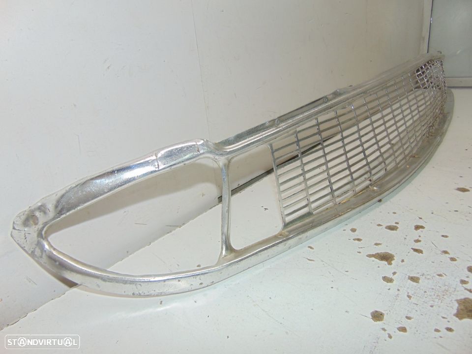 Ford anglia grelha frontal - 2