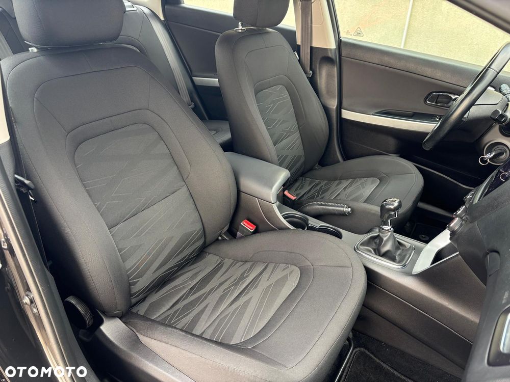 Kia Ceed 1.6 CRDi L - 11