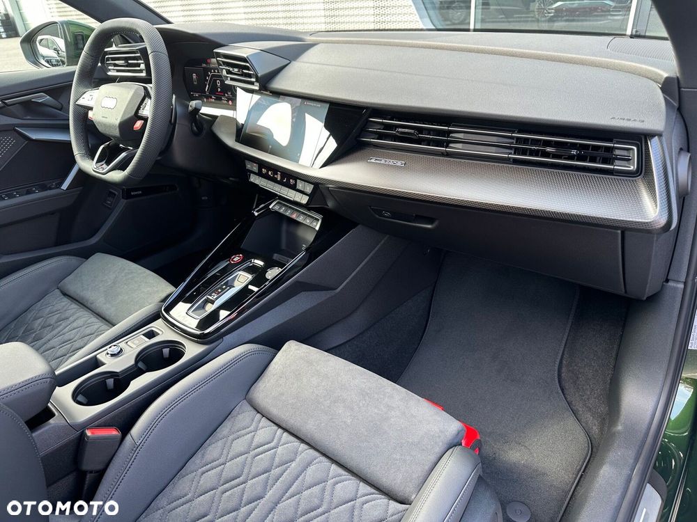 Audi RS3 Limousine - 25