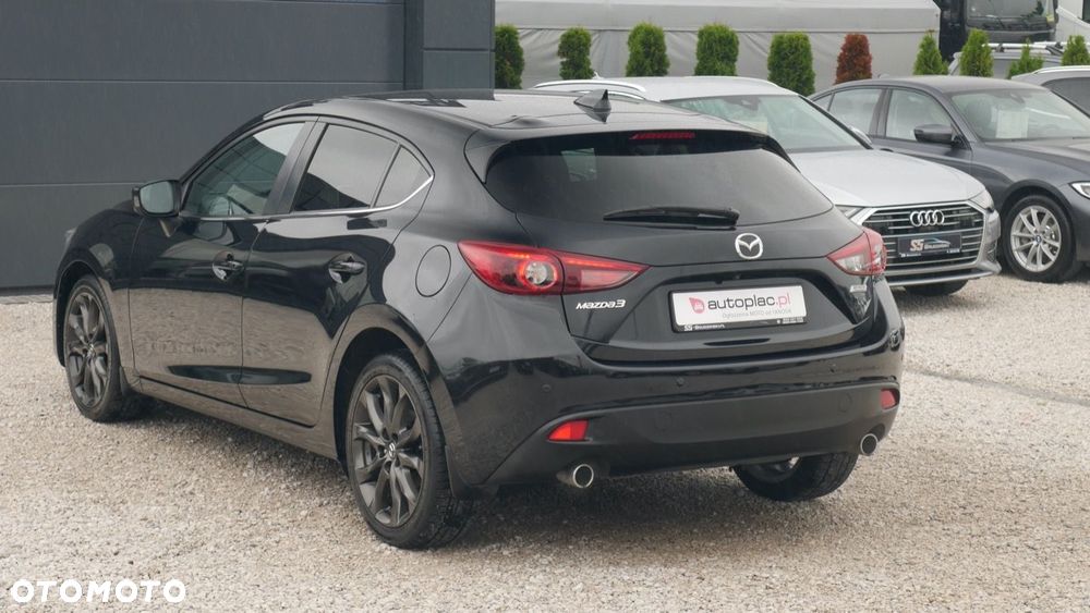 Mazda 3 - 5