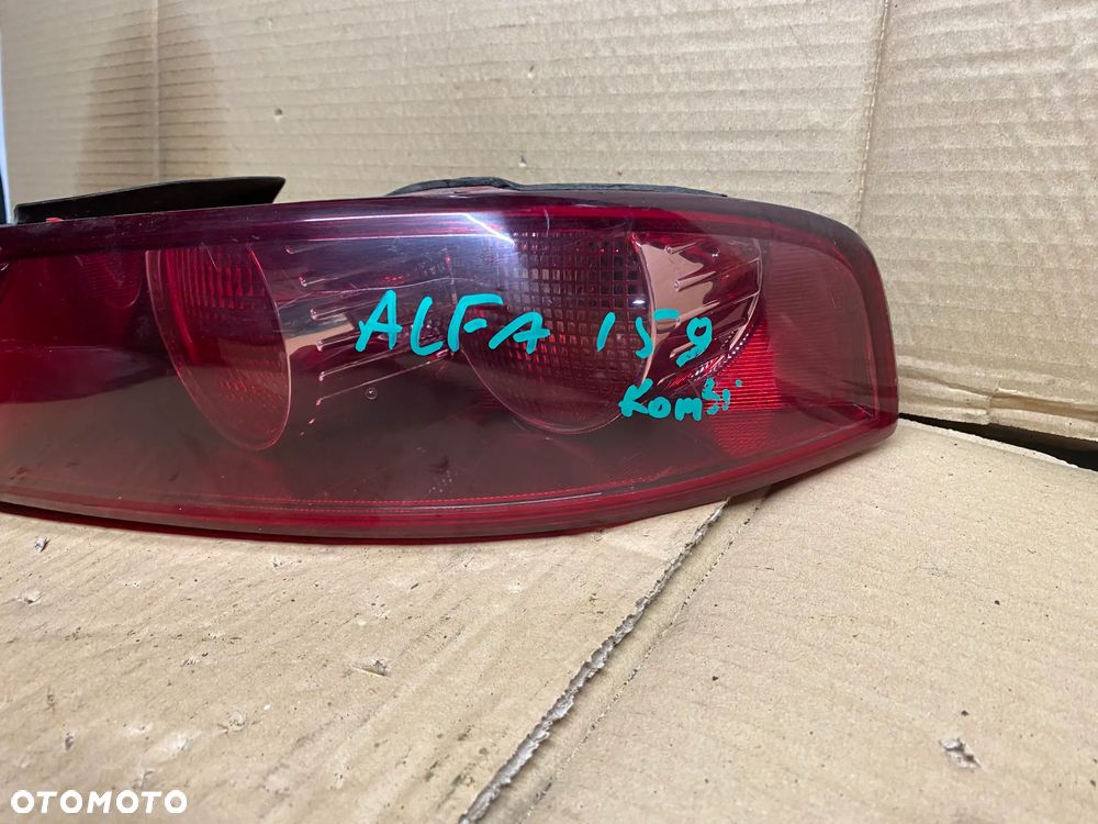 LAMPA TYLNA PRAWA ALFA ROMEO 159 KOMBI 60691363 - 3