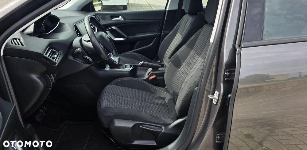Peugeot 308 1.2 PureTech GPF Active S&S EAT8 - 10