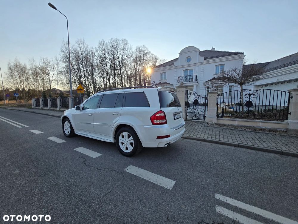 Mercedes-Benz GL 500 4Matic 7G-TRONIC - 4