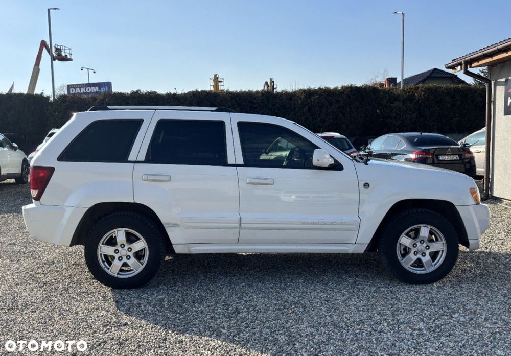 Jeep Grand Cherokee - 8