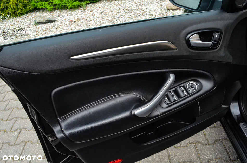 Ford Mondeo 2.0 TDCi Titanium X - 25
