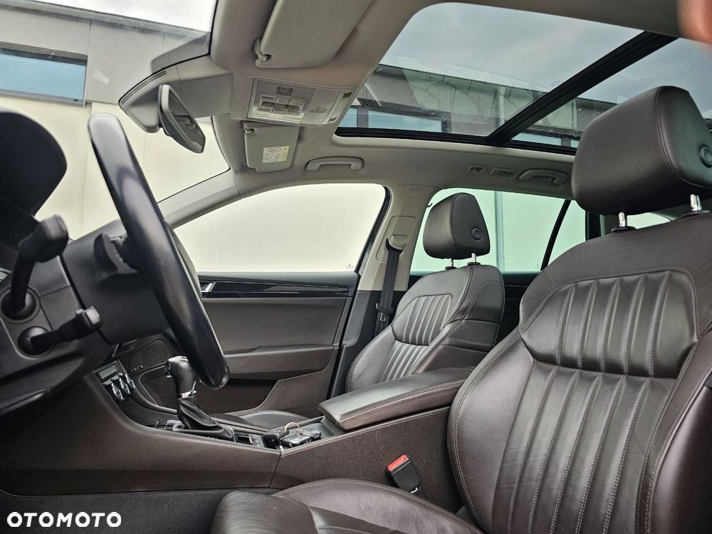 Skoda Superb 2.0 TDI L&K DSG - 14