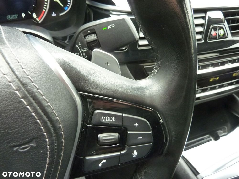 BMW Seria 5 - 33