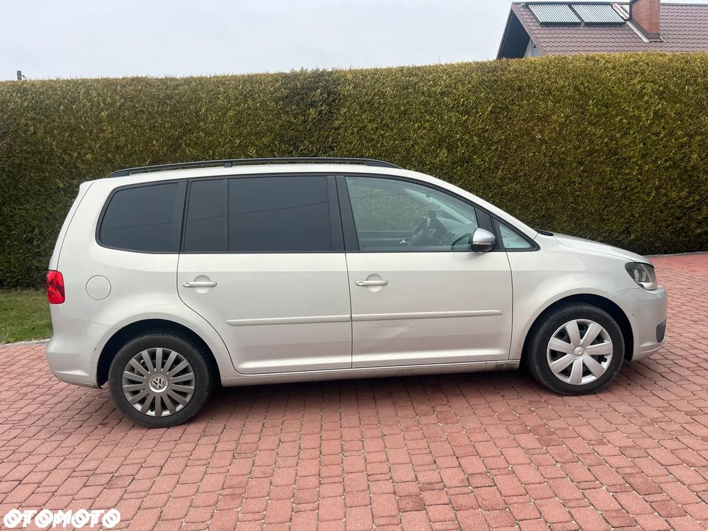 Volkswagen Touran 1.6 TDI DPF BlueMotion Technology STYLE - 8