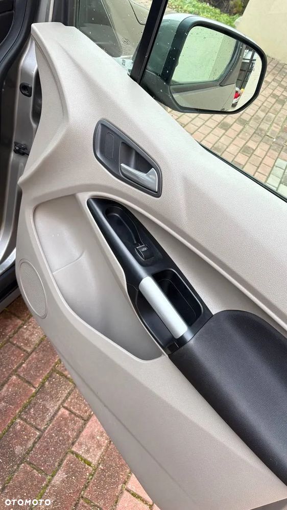 Ford Tourneo Connect 1.5 EcoBlue Titanium - 14