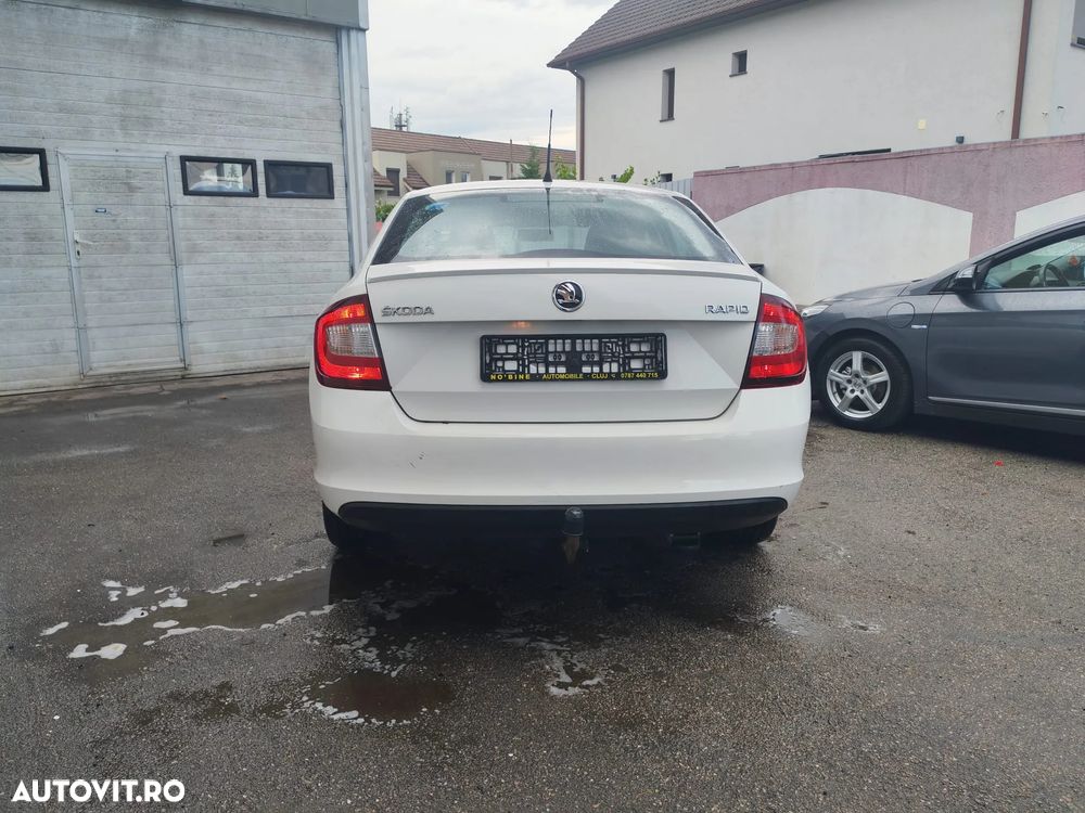 Skoda RAPID 1.4 TSI DSG Elegance Green tec - 13