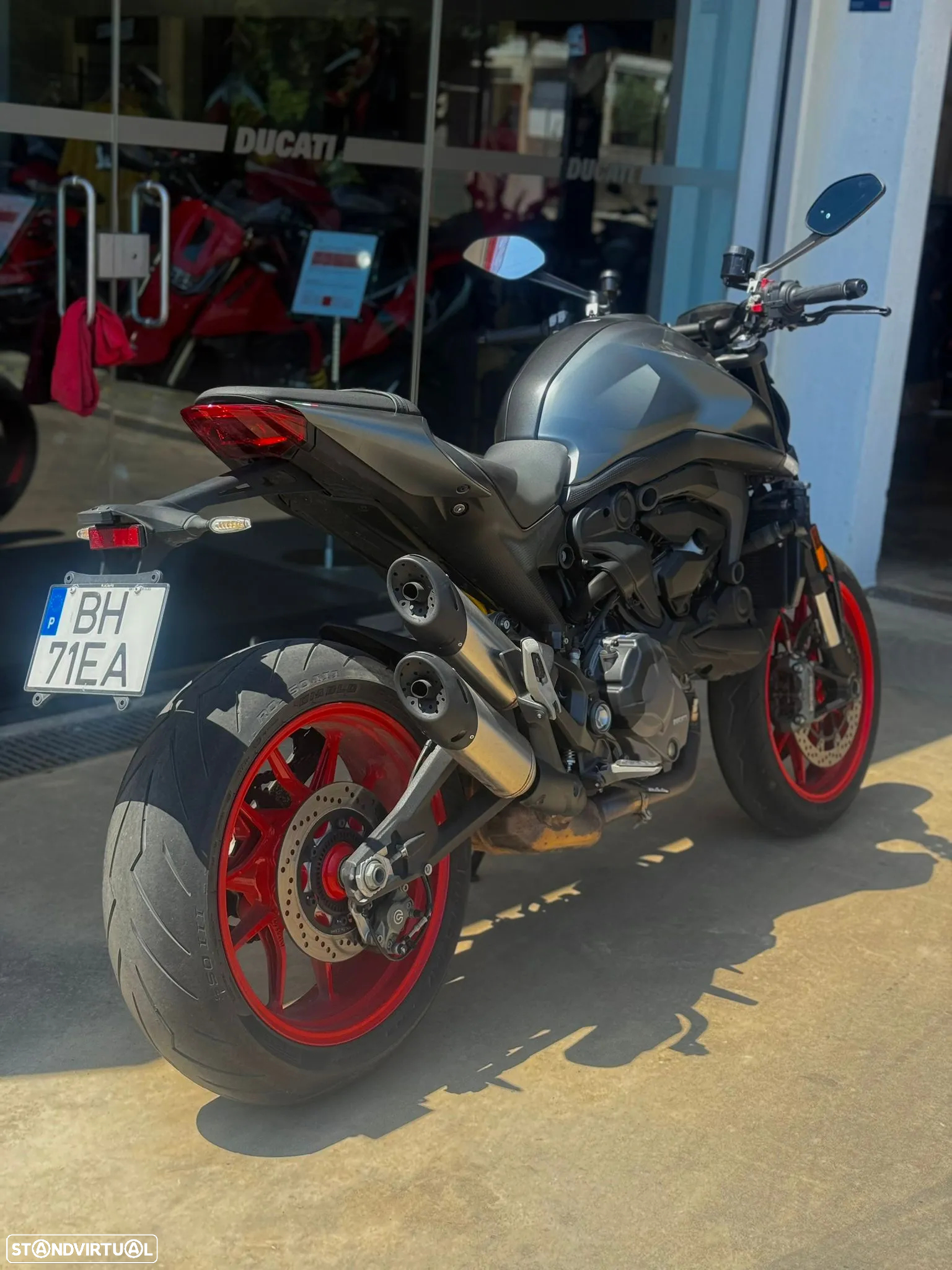 Ducati Monster 937 - 5