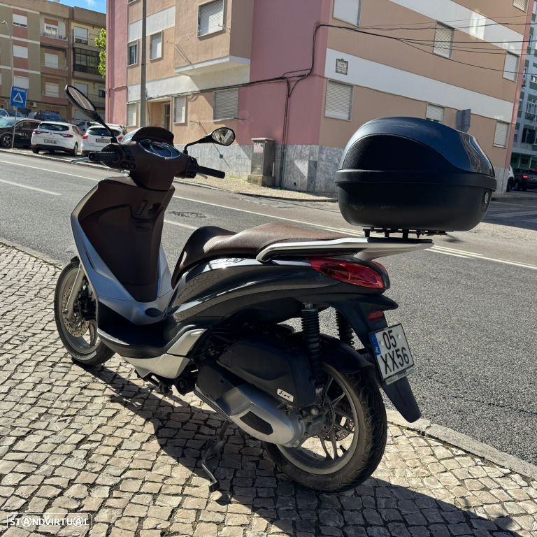 Piaggio Medley 125 - 27