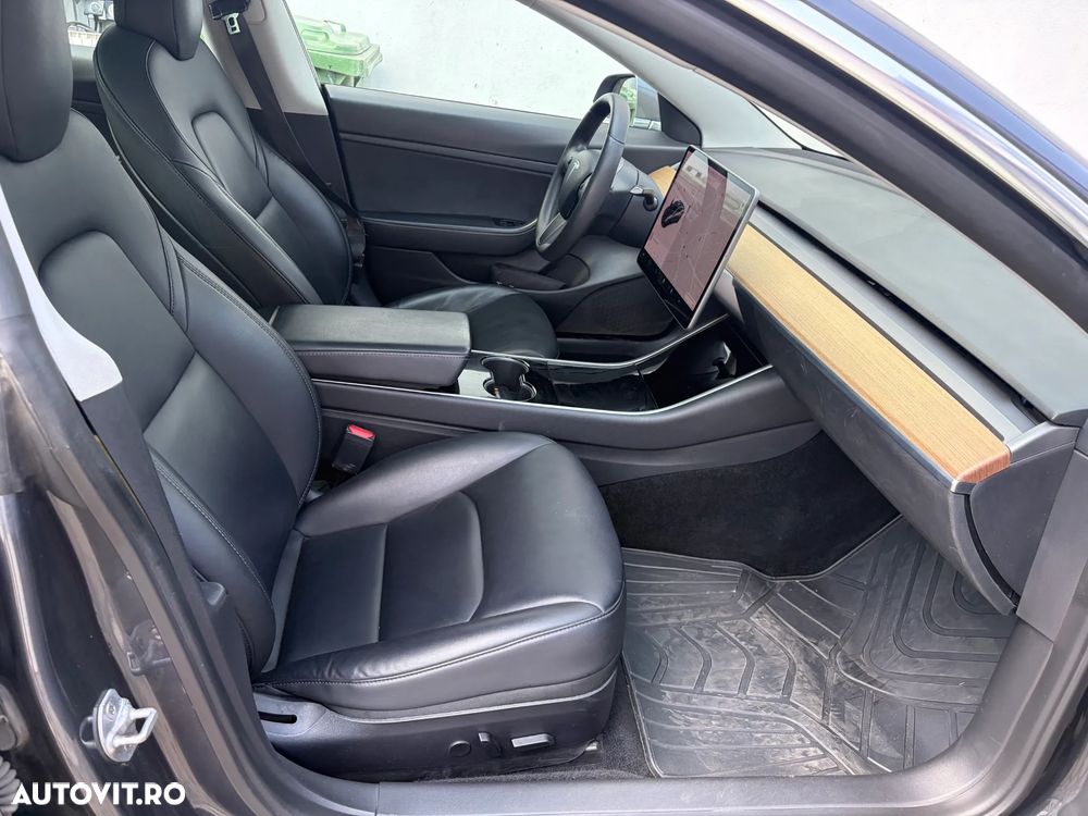 Tesla Model 3 - 19