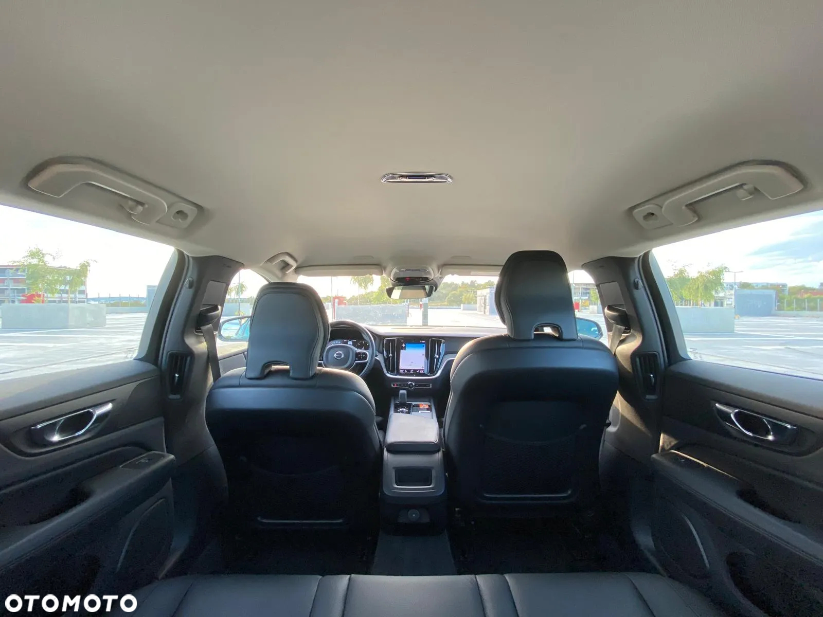 Volvo V60 Cross Country B4 D AWD Ultimate - 16