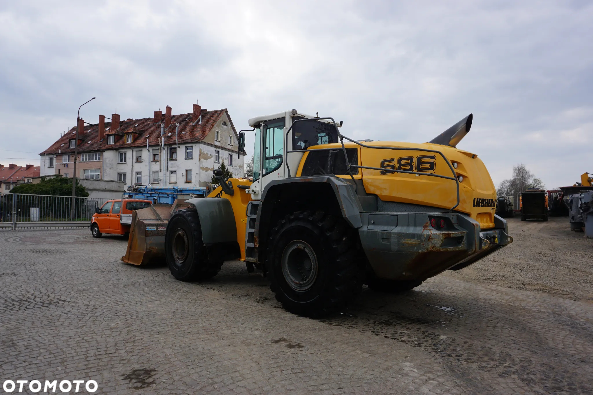 Liebherr L 586 Xpower - 4