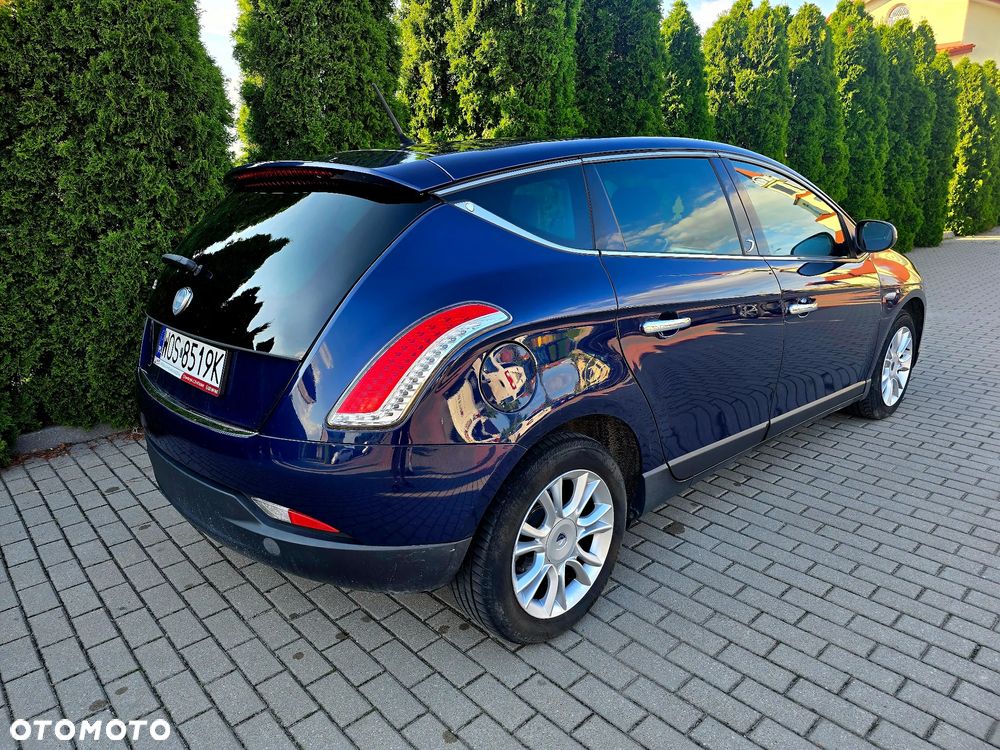 Lancia Delta 1.6 MJ Gold - 9