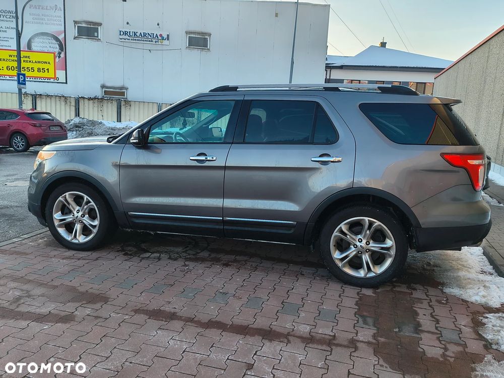 Ford Explorer - 11